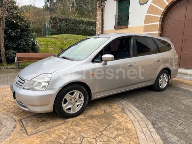 Gris / plata Usado 2002 Honda Stream Sport Monovolumen | 5999 € - Imagen 1/4