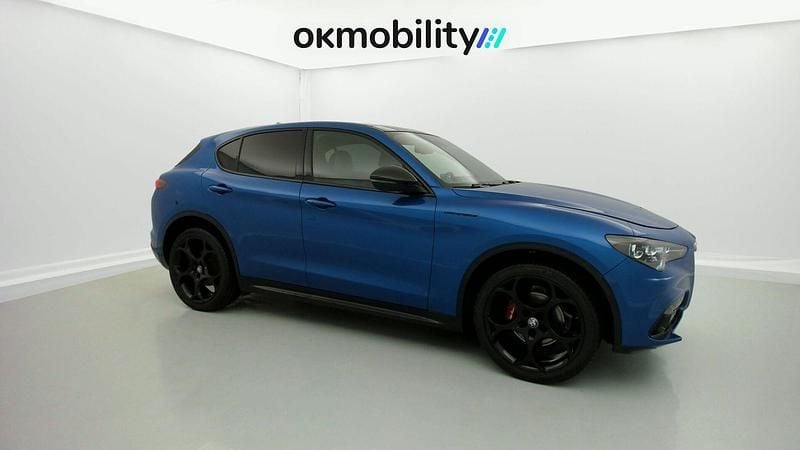 Usado Alfa Romeo Stelvio Competizione 280 CV (205 kW) 2023 Azul misano SUV