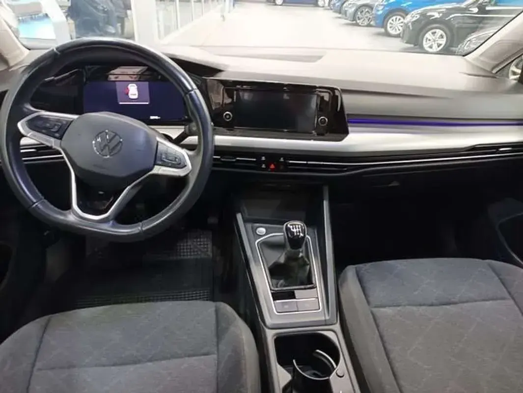 Usado VW Golf VIII 110 CV (80 kW) 2023 Blanco Berlina