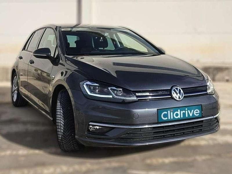 Usado VW Golf VII Advance 131 CV (96 kW) 2019 Gris Familiar