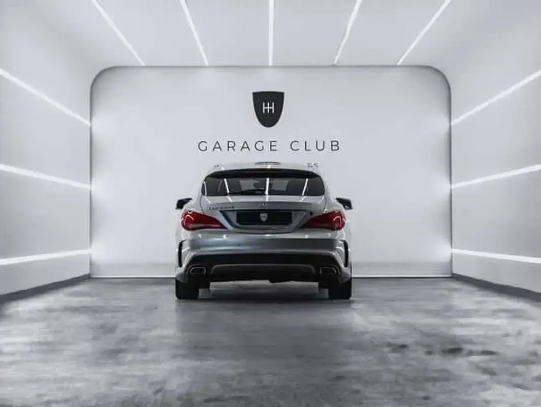 Usado Mercedes CLA200 Shooting Brake 136 CV (100 kW) 2016 Familiar