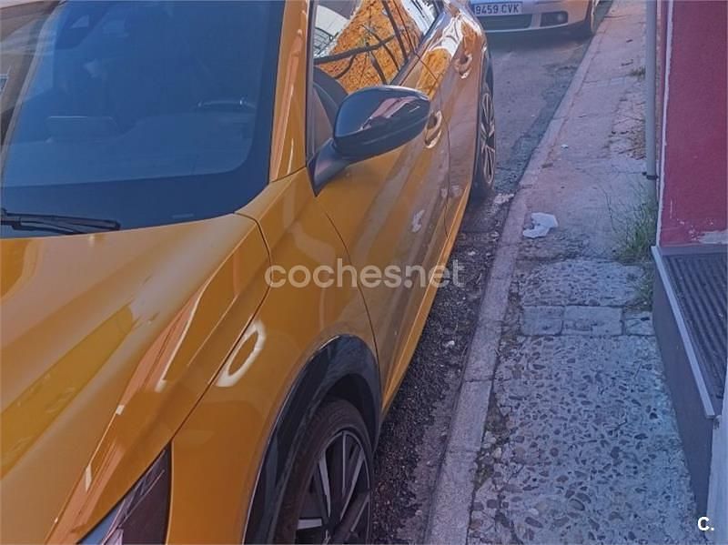 Amarillo Usado 2020 Peugeot 208 GT-line Utilitario | 11.000 € (Precio justo) - Imagen 1/4