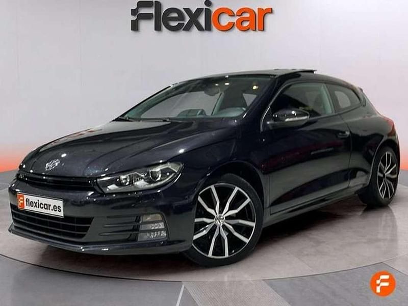 Usado VW Scirocco R-line 125 CV (91 kW) 2017 Negro Coupe