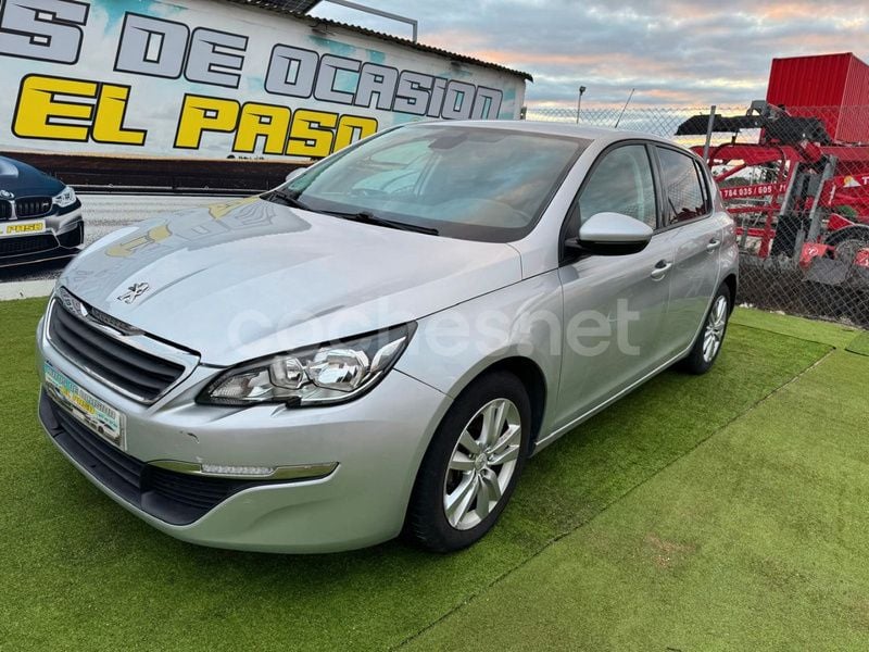 Usado Peugeot 308 Access 130 CV (95 kW) 2014 Gris / plata Berlina