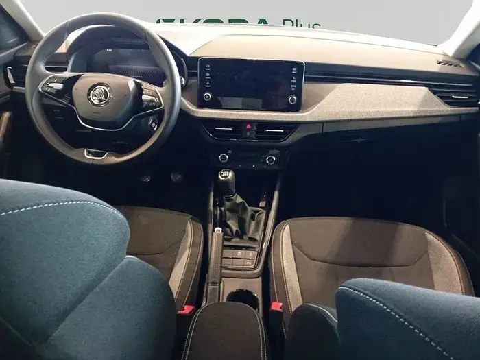 Usado Skoda Kamiq Selection 115 CV (84 kW) 2024 Rojo SUV