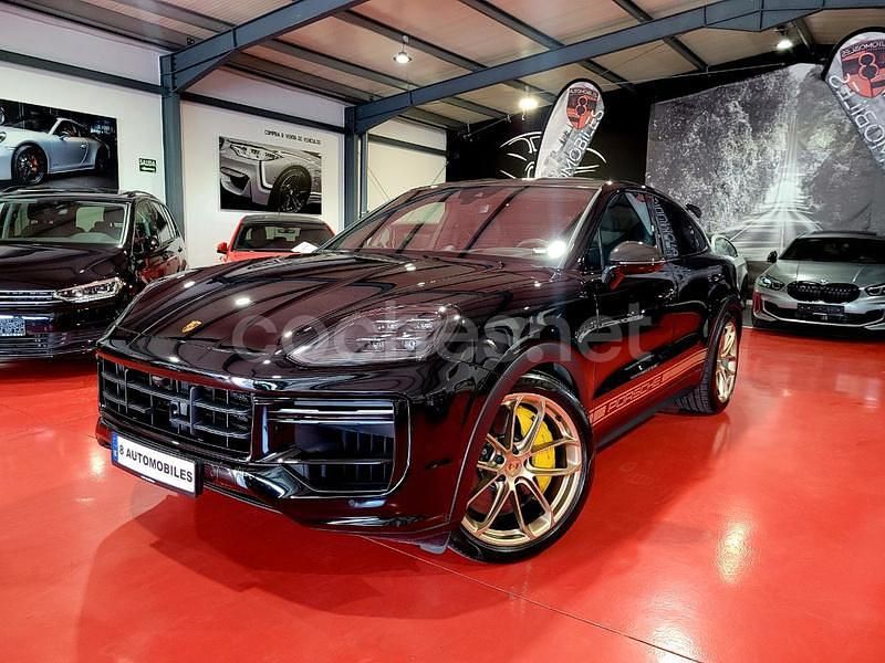 Negro Usado 2024 Porsche Cayenne Turbo E-Hybrid SUV | 209.990 € - Imagen 1/4