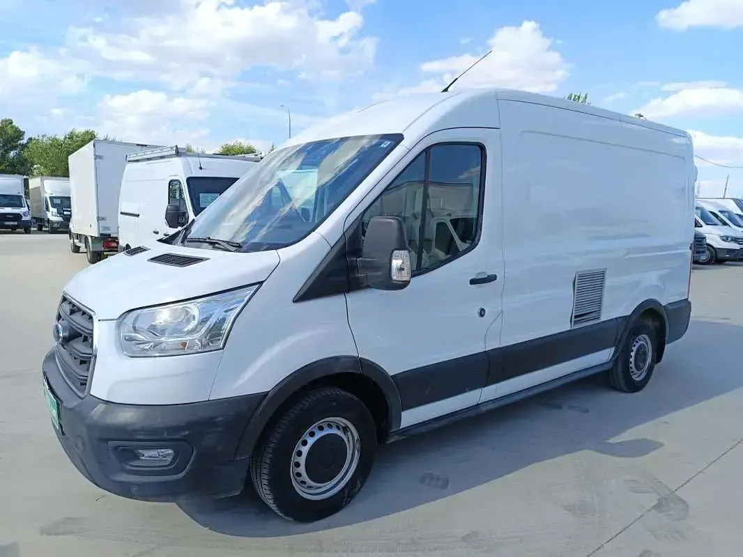 Usado Ford Transit 131 CV (96 kW) 2022 Blanco Van