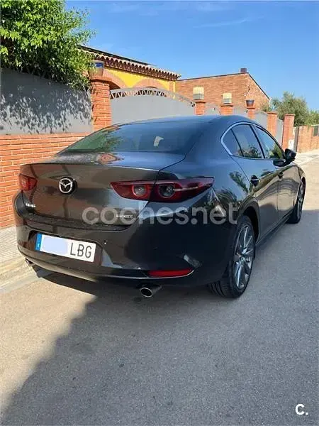 Usado Mazda 3 122 CV (89 kW) 2019 Negro Berlina
