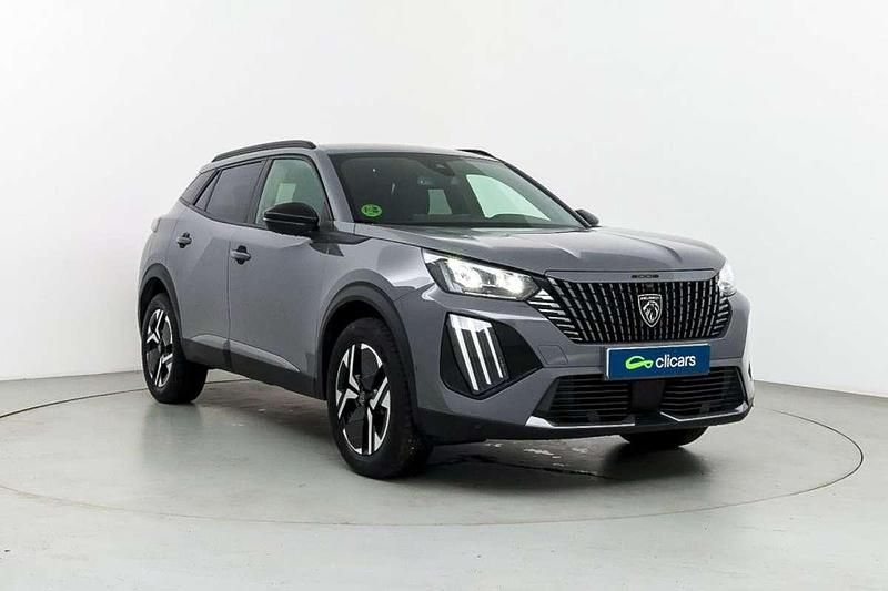 Usado Peugeot 2008 Allure 131 CV (96 kW) 2024 Gris SUV