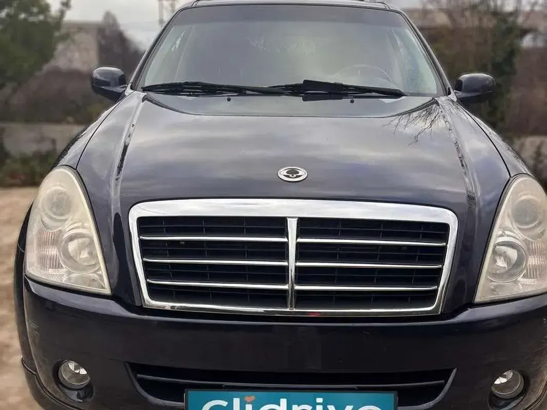 Usado SsangYong Rexton Limited 165 CV (121 kW) 2009 Azul SUV