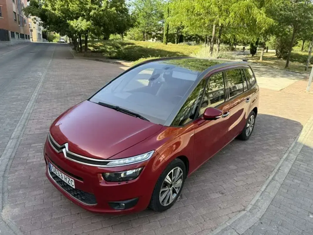 Usado Citroën Grand C4 Picasso Exclusive 150 CV (110 kW) 2014 Granate Monovolumen