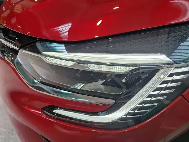 Usado Renault Captur 140 CV (102 kW) 2022 Rojo SUV