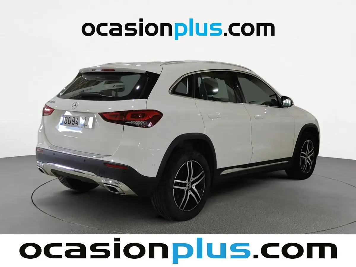 Usado Mercedes GLA200 150 CV (110 kW) 2023 Blanco SUV