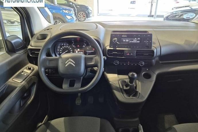 Usado Citroën Berlingo Shine 102 CV (75 kW) 2019 Blanco Monovolumen