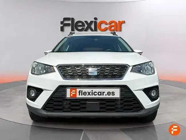 Usado Seat Arona Style 110 CV (80 kW) 2021 Blanco SUV