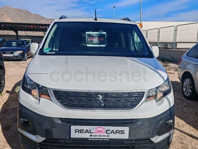 Usado Peugeot Rifter Active 100 CV (73 kW) 2020 Blanco Monovolumen