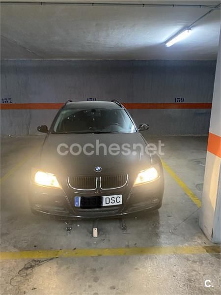 Usado BMW 320 150 CV (110 kW) 2005 Negro Familiar