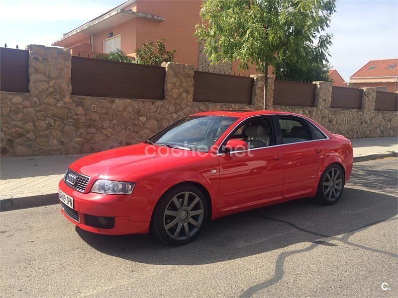 Usado Audi A4 180 CV (132 kW) 2003 Rojo Berlina