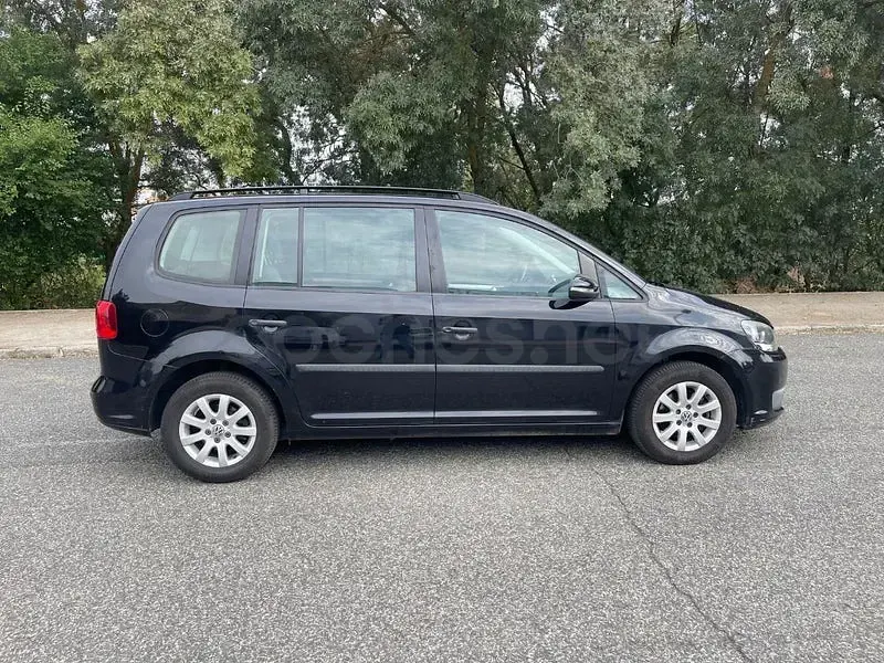 Usado VW Touran Edition 105 CV (77 kW) 2010 Negro Monovolumen