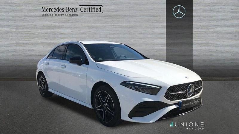 Usado Mercedes A250 218 CV (160 kW) 2025 Blanco Berlina