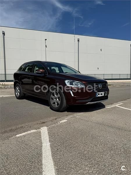 Usado Volvo XC60 Momentum 136 CV (100 kW) 2014 Marrón SUV
