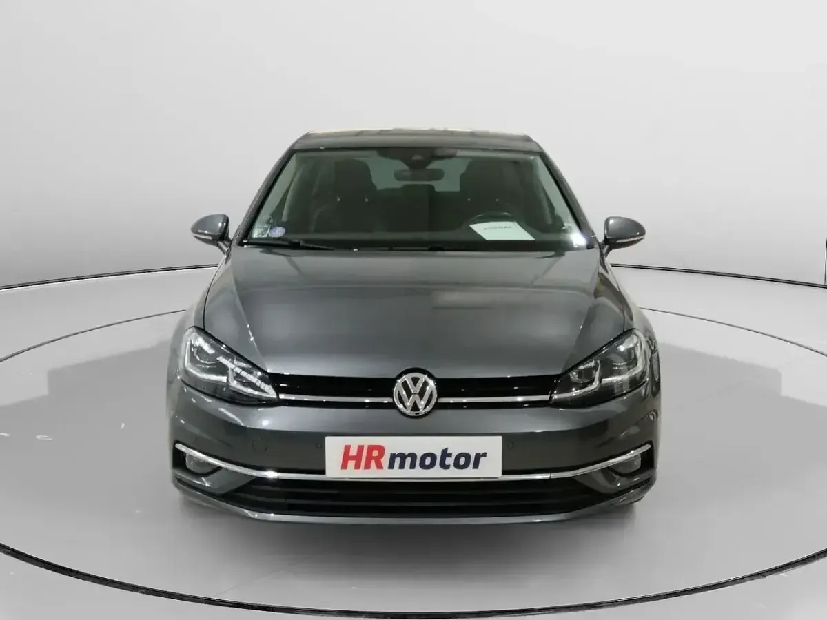 Usado VW Golf VII Advance 125 CV (91 kW) 2017 Gris Utilitario
