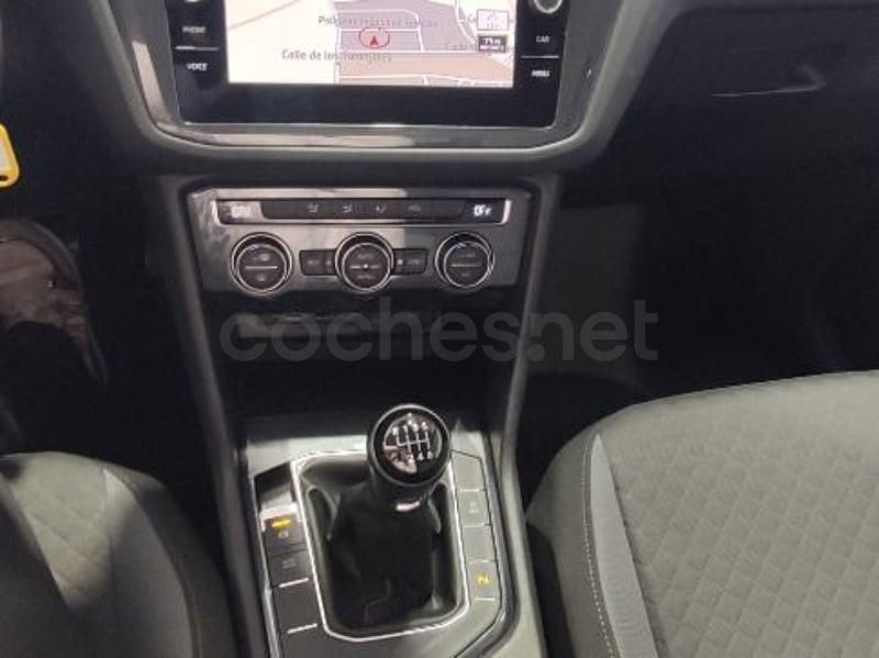 Usado VW Tiguan 130 CV (95 kW) 2020 Gris / plata SUV