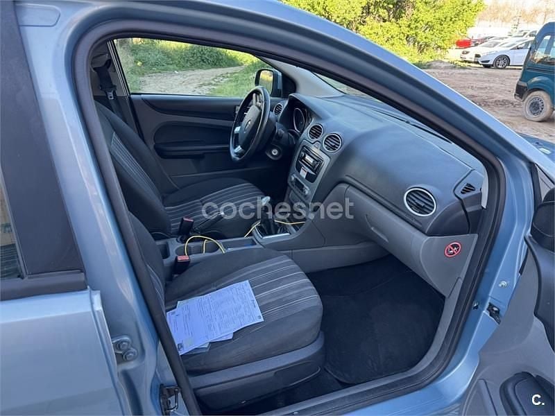 Usado Ford Focus Trend 109 CV (80 kW) 2008 Azul Familiar