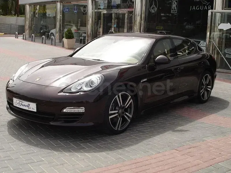Usado Porsche Panamera Platinum Edition 250 CV (183 kW) 2012 Marrón Utilitario