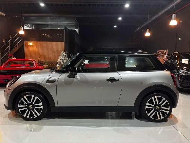 Plateado Usado 2023 Mini Cooper Essential Utilitario | 22.900 € (Super precio) - Imagen 1/4