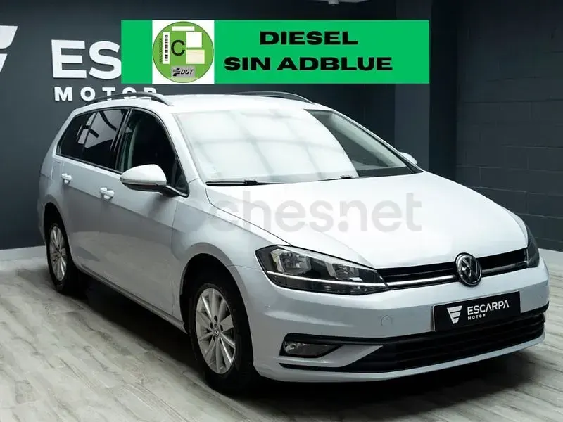 Käytetty VW Golf VII Advance 115 HP (84 kW) 2018 Valkoinen Farmari
