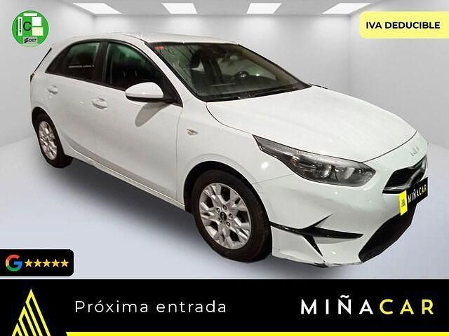 Blanco Usado 2022 Kia Ceed Utilitario | 13.890 € (Precio justo) - Imagen 1/4