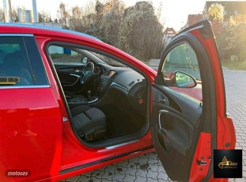 Usado Opel Insignia Country Tourer S 160 CV (117 kW) 2013 Rojo Familiar