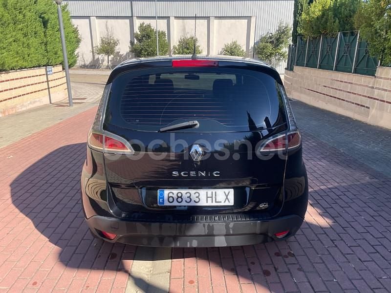 Usado Renault Scénic III Dynamique 110 CV (80 kW) 2013 Negro Monovolumen