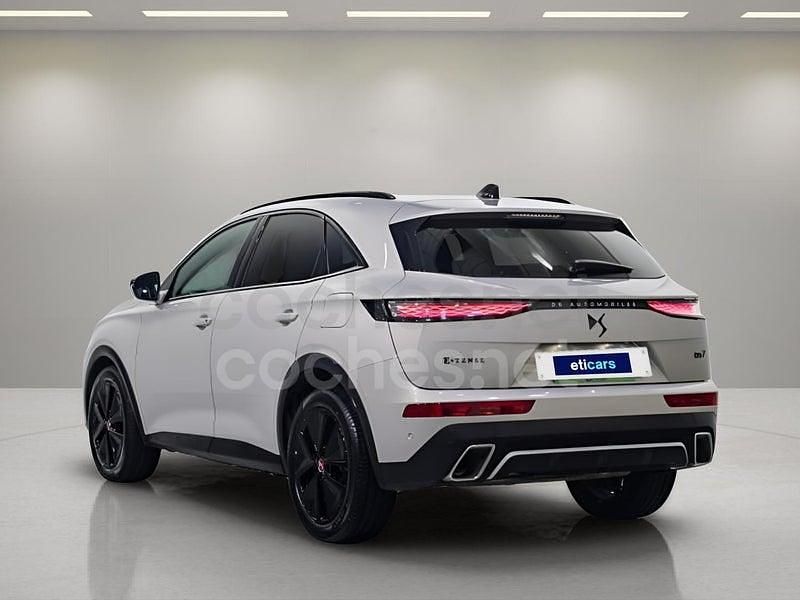 Usado DS Automobiles DS7 Crossback Performance 130 CV (95 kW) 2024 Gris / plata SUV
