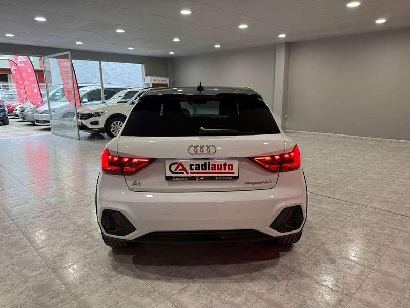 Usado Audi A1 110 CV (80 kW) 2021 Blanco SUV