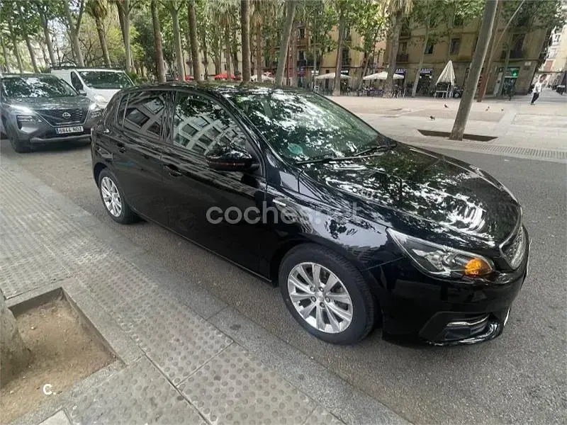 Usado Peugeot 308 Style 130 CV (95 kW) 2018 Negro Berlina