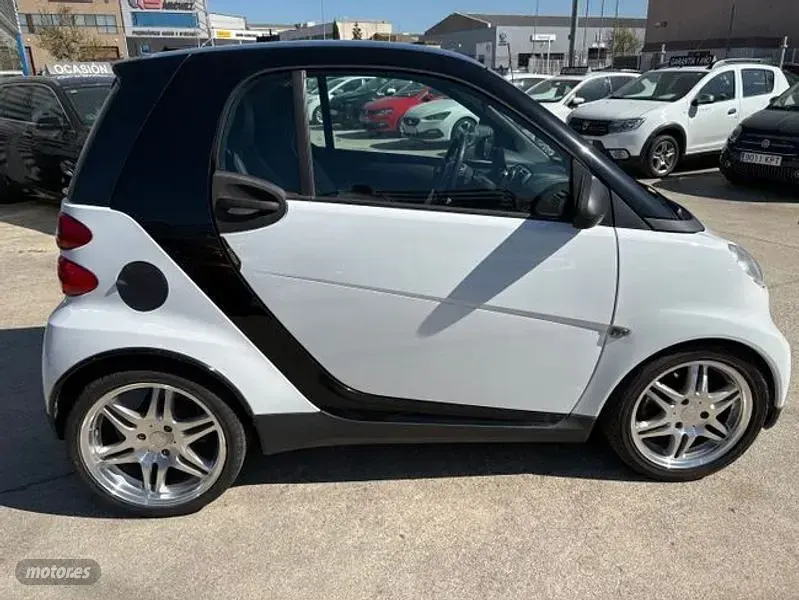 Usado Smart ForTwo Coupé Brabus 97 CV (71 kW) 2008 Blanco Coupe