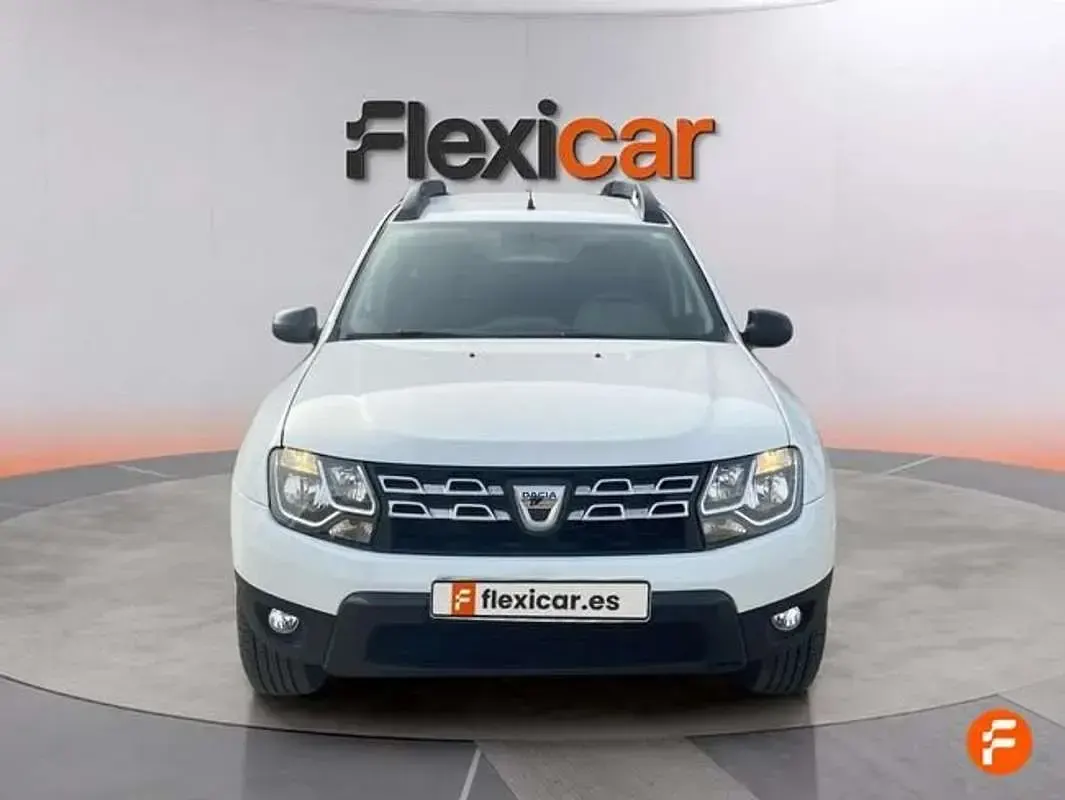 Usado Dacia Duster Acces 114 CV (83 kW) 2018 Blanco SUV