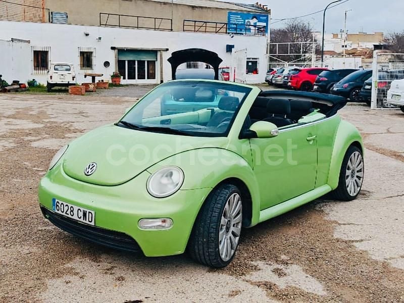 Usado VW New Beetle Cabriolet 102 CV (75 kW) 2004 Verde Descapotable