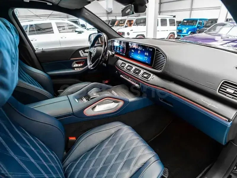Usado Mercedes GLS600 Maybach 557 CV (409 kW) 2025 Negro SUV