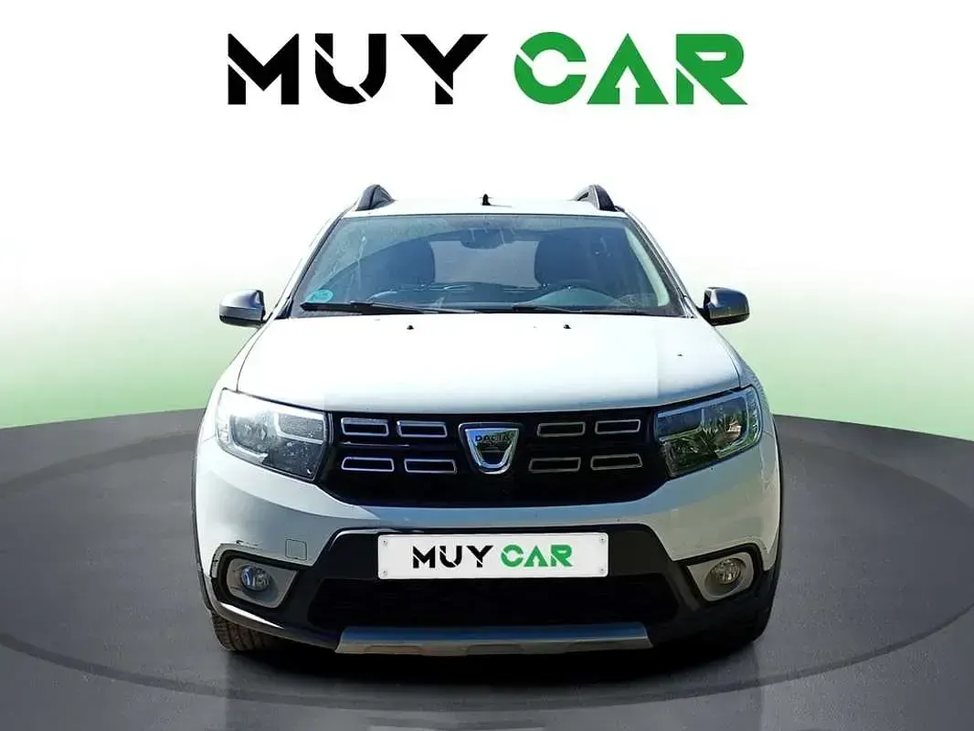 Usado Dacia Sandero Stepway 90 CV (66 kW) 2017 Blanco Utilitario