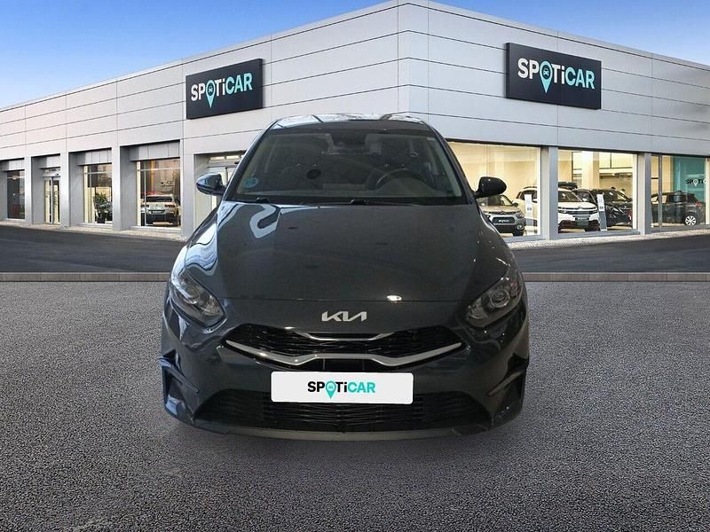 Gris Usado 2022 Kia Ceed Utilitario | 15.800 € (Precio justo) - Imagen 1/4