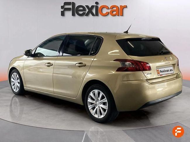 Usado Peugeot 308 Access 110 CV (80 kW) 2018 Amarillo Berlina