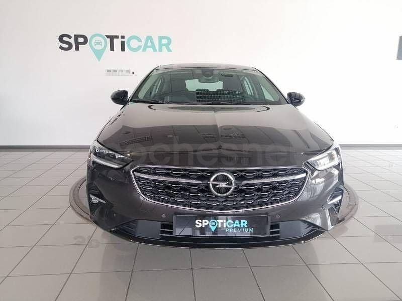 Usado Opel Insignia Business 122 CV (89 kW) 2022 Negro Berlina