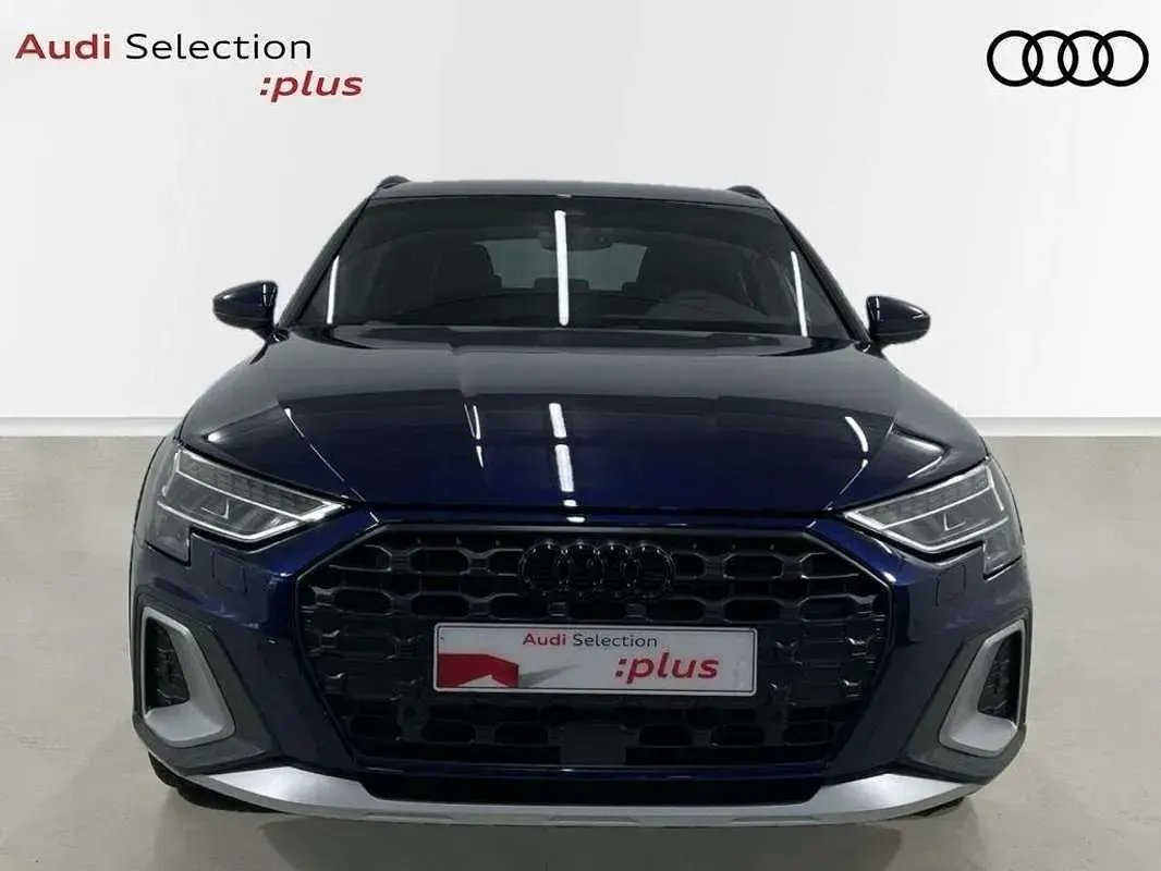 Usado Audi A3 150 CV (110 kW) 2025 Azul SUV