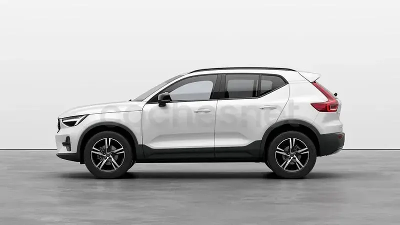 Usado Volvo XC40 Plus 163 CV (119 kW) 2025 Blanco SUV