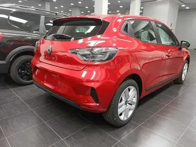 Usado Renault Clio V Evolution 101 CV (74 kW) 2023 Rojo