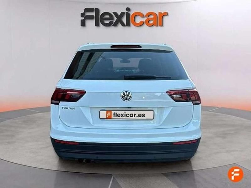 Usado VW Tiguan Edition 125 HP (91 kW) 2018 Branco SUV