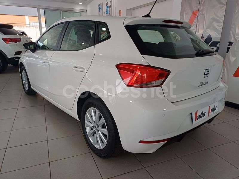 Usado Seat Ibiza Reference 80 CV (58 kW) 2022 Blanco Berlina